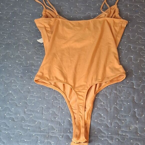 ASTR Orange Bodysuit size small new - Picture 4 of 4